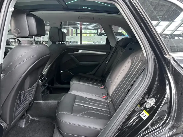 Audi Q5L — Фото автомобиля 9