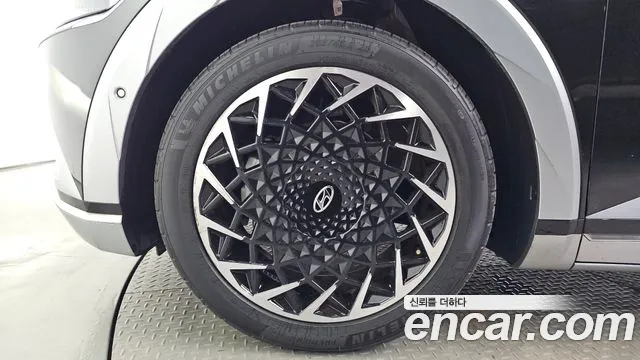 Hyundai Ioniq 5 — Фото автомобиля 5