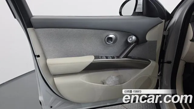 Genesis GV60 — Фото автомобиля 13