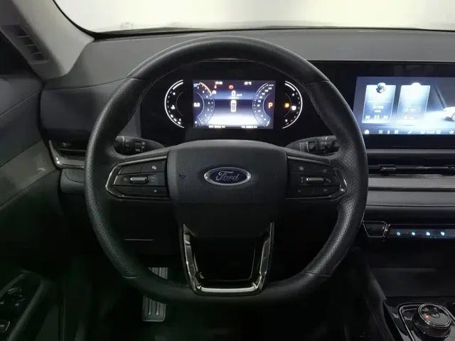Ford Lingrui — Фото автомобиля 11