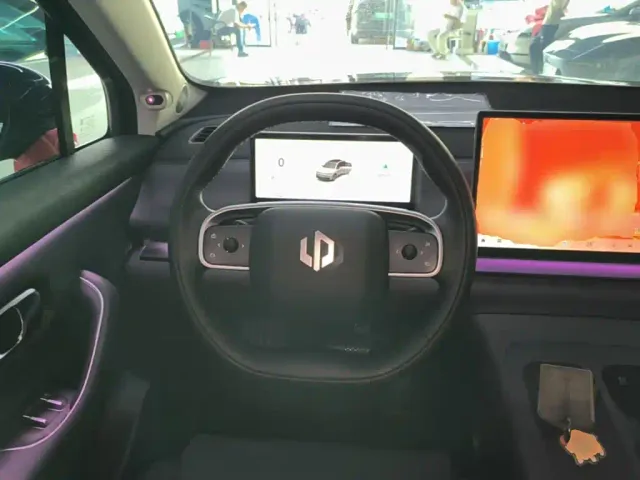 Leapmotor C10 — Фото автомобиля 10
