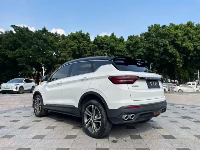 Geely Binyue — Фото автомобиля 5