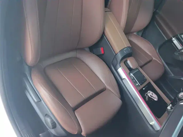 Mercedes-Benz GLB-Class — Фото автомобиля 24