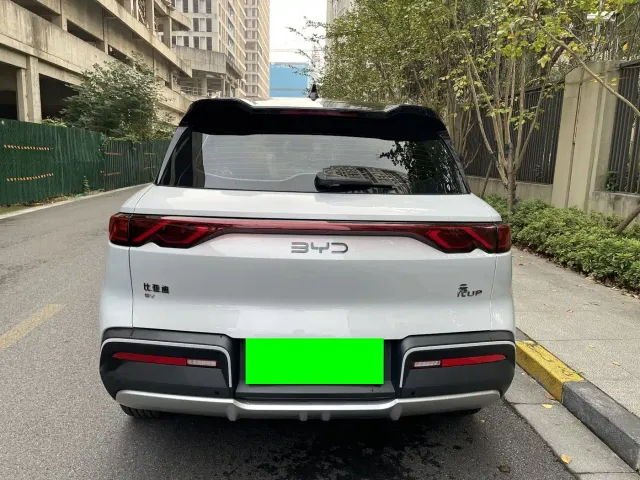 BYD Yuan UP — Фото автомобиля 20