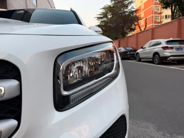 Mercedes-Benz GLB-Class — Фото автомобиля 3