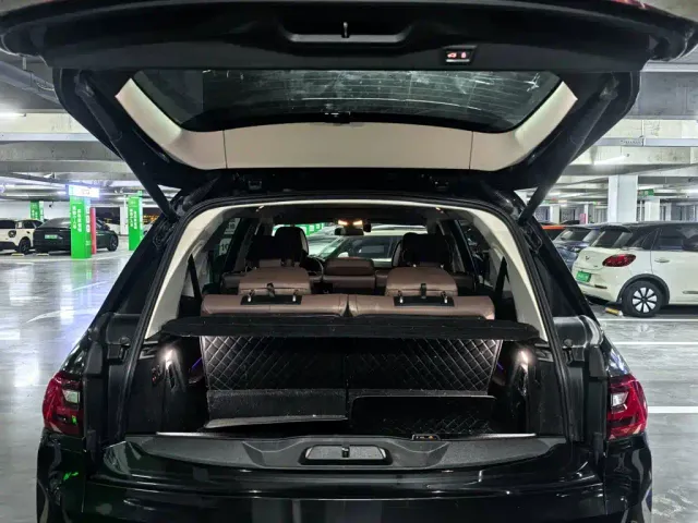 BMW X7 — Фото автомобиля 15