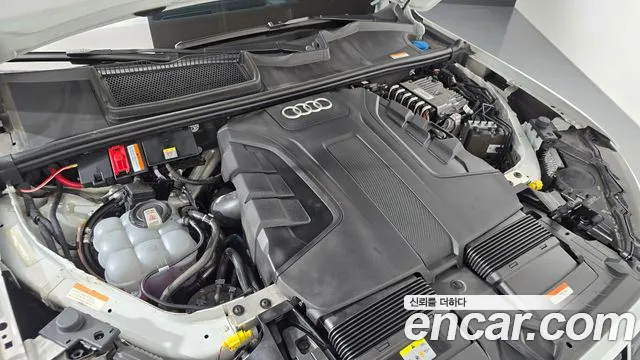 Audi Q7 45 TDI quattro Premium — Фото автомобиля 5