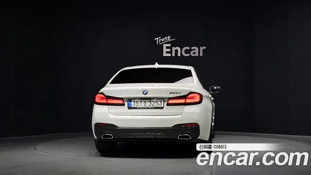 BMW 5-Series 5 серия (G30) 523d M Sport — Фото автомобиля 4