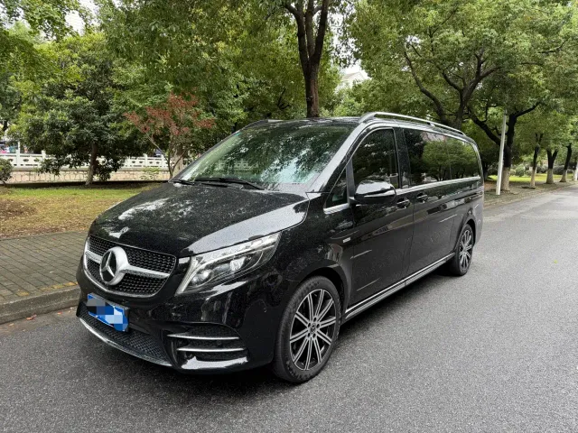 Фотография автомобиля — Mercedes-Benz V-Class