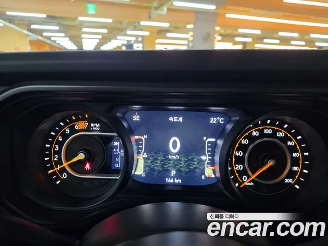 Jeep Wrangler JL — Фото автомобиля 20