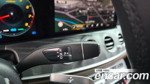 Mercedes-Benz E-Class E-класс W213 E350 4MATIC Exclusive — Фото автомобиля 9
