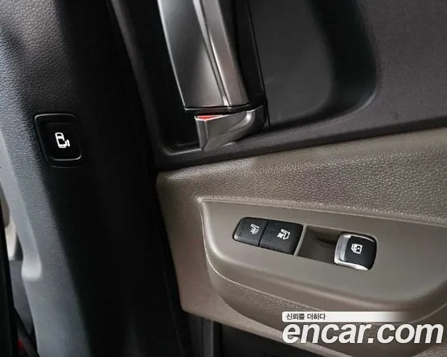 Kia Carnival 4th Gen — Фото автомобиля 15