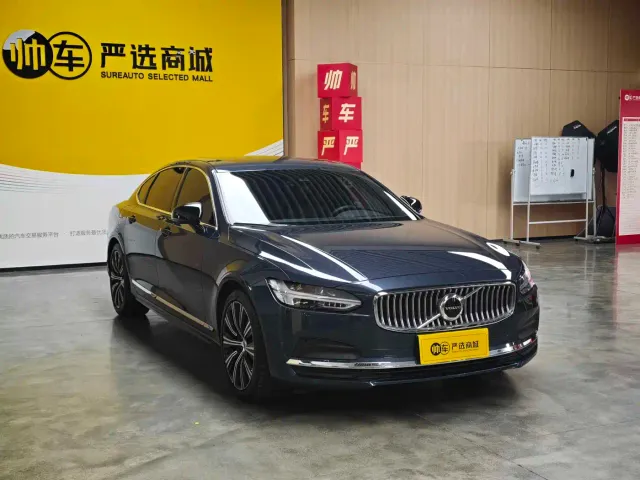 Volvo S90 — Фото автомобиля 2