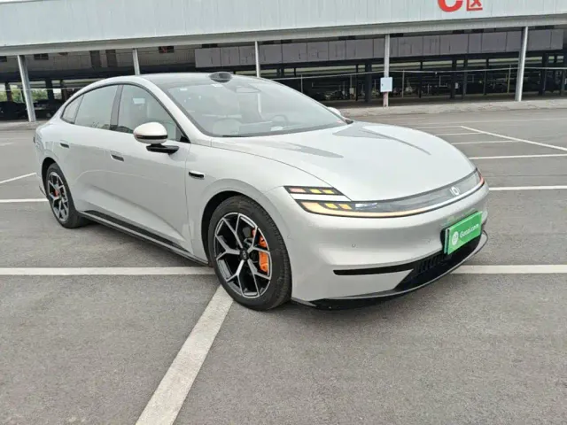 Changan Qiyuan A06 — Фото автомобиля 3