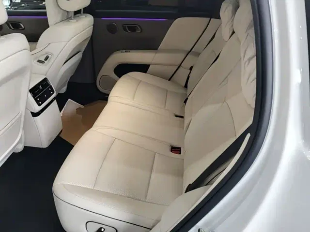 Li Auto i6 — Фото автомобиля 16