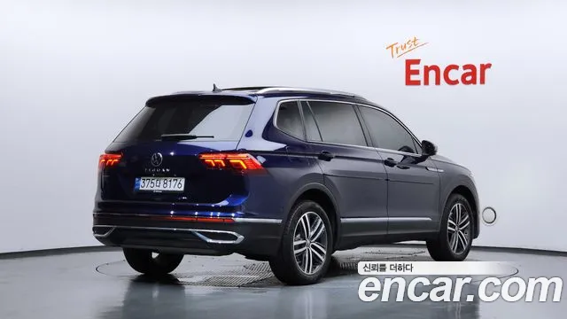 Volkswagen Tiguan — Фото автомобиля 2