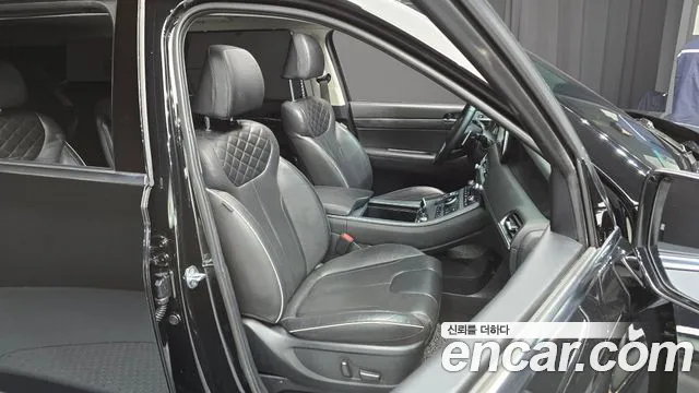 Hyundai Palisade Palisade Дизель 2.2 2WD — Фото автомобиля 12