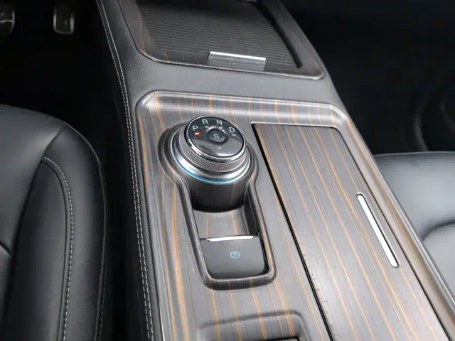Ford Edge — Фото автомобиля 13