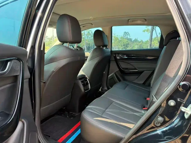 Dongfeng Fengshen AX7 — Фото автомобиля 7