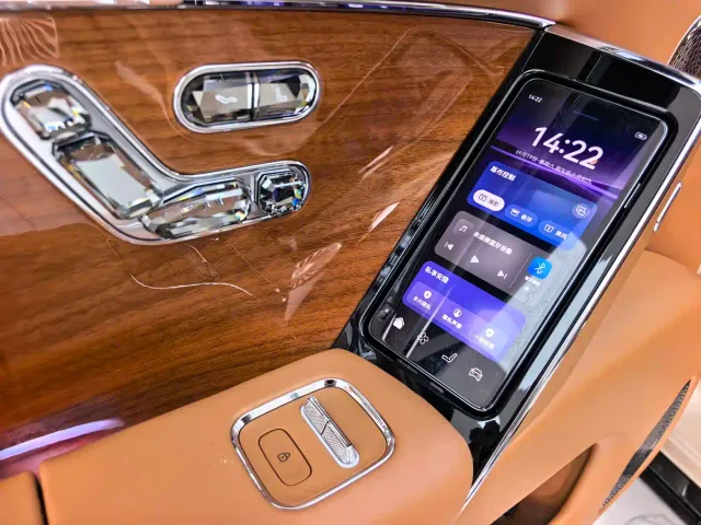 Maextro S800 — Фото автомобиля 5