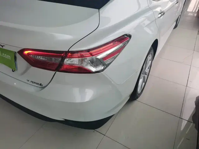 Toyota Camry — Фото автомобиля 7