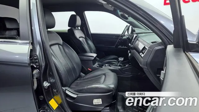 KG_Mobility_Ssangyong Rexton Новый Rexton Sport Khan Дизель 2.2 4WD — Фото автомобиля 11