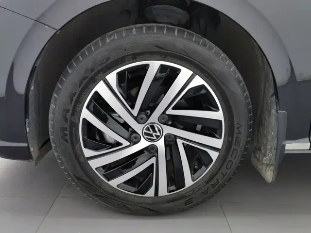 Volkswagen Lavida — Фото автомобиля 17