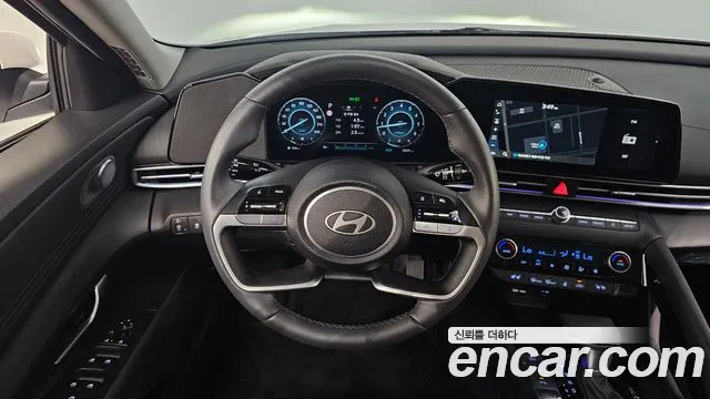 Hyundai AVANTE Новый Avante (CN7) — Фото автомобиля 12