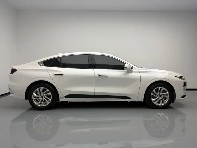 Ford Mondeo — Фото автомобиля 8