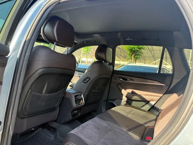 Geely Xingyue L — Фото автомобиля 11