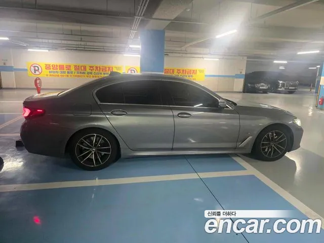 BMW 5 Series G30 — Фото автомобиля 4
