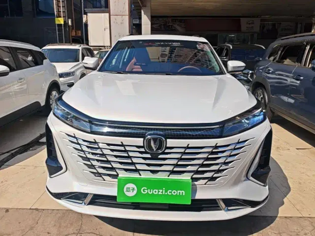 Changan CS75 Plus — Фото автомобиля 2