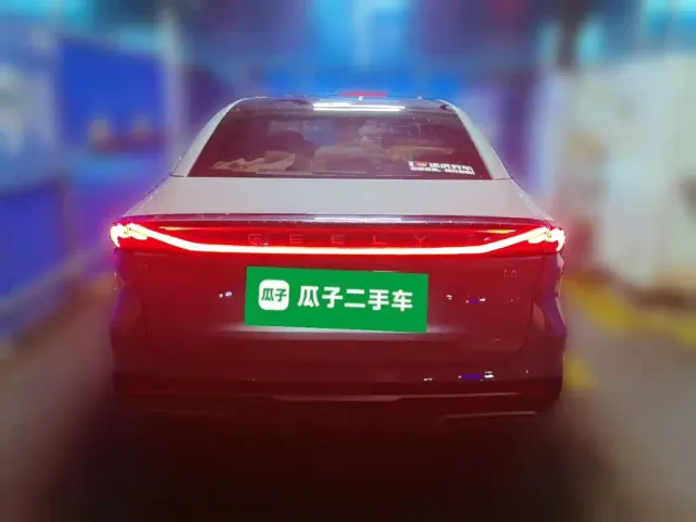 Geely Galaxy L6 — Фото автомобиля 3