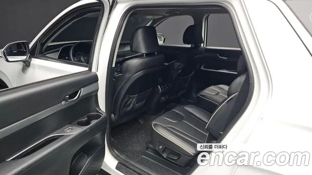 Hyundai Palisade Palisade Дизель 2.2 2WD — Фото автомобиля 13