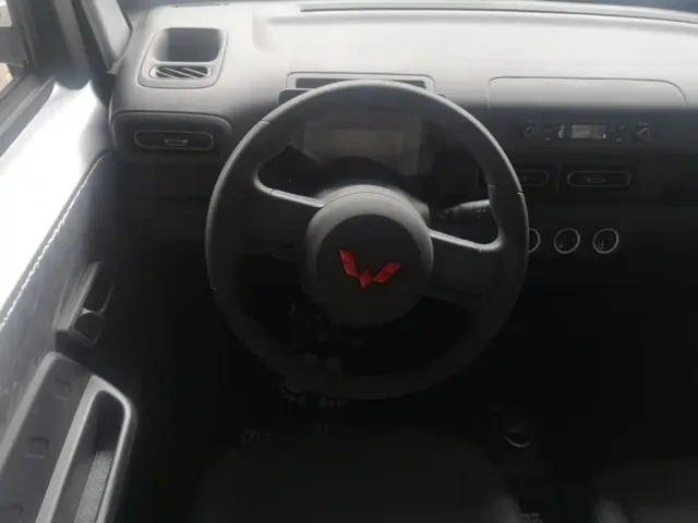 Wuling Zhiguang NEV — Фото автомобиля 10