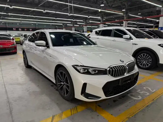 BMW 3 Series — Фото автомобиля 3