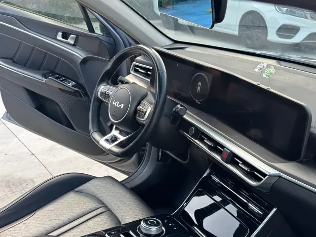 Kia K5 — Фото автомобиля 14