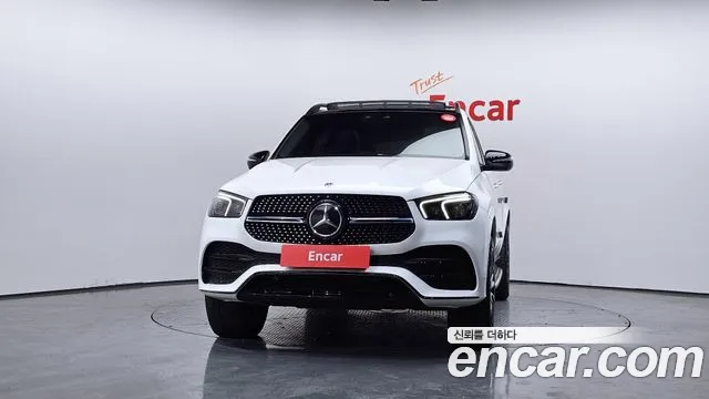 Mercedes-Benz GLE-Class — Фото автомобиля 3