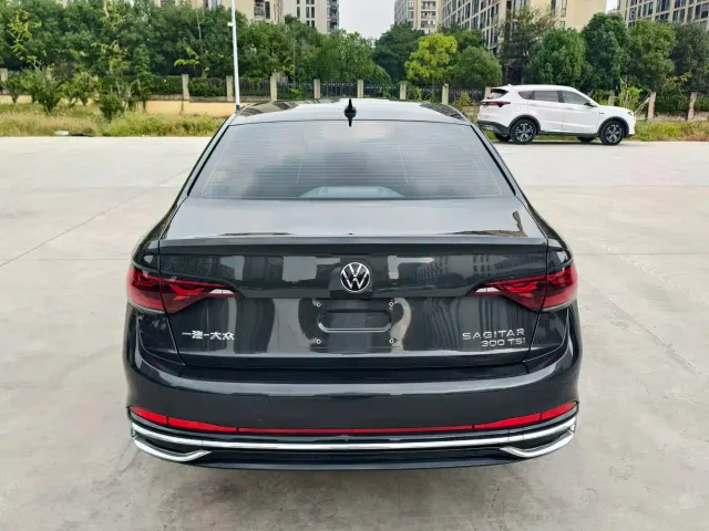 Volkswagen Sagitar — Фото автомобиля 5