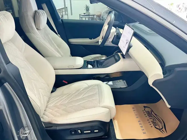 Nio ET5 Touring — Фото автомобиля 10