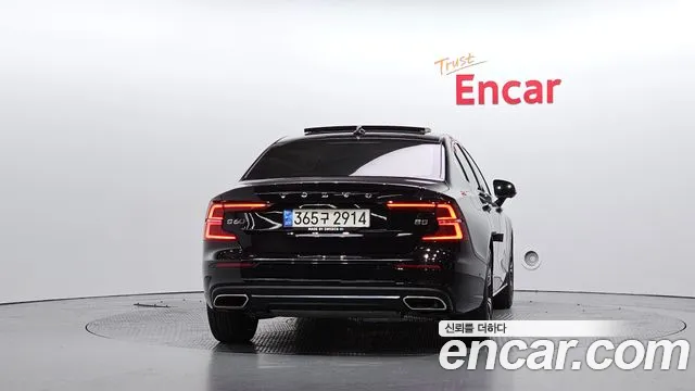 Вольво S60 S60 третьего поколения B5 Inscription — Фото автомобиля 3