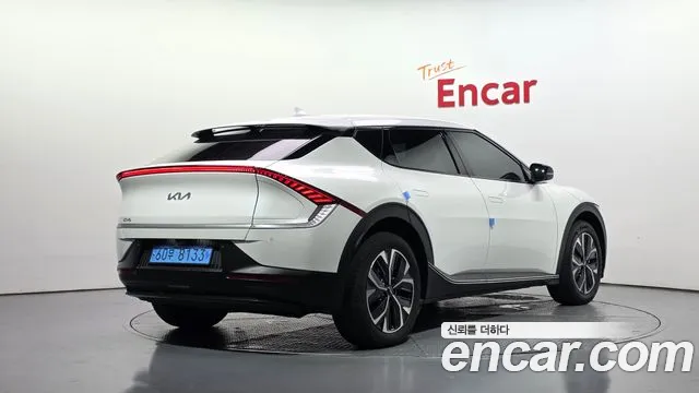 Kia EV6 — Фото автомобиля 2
