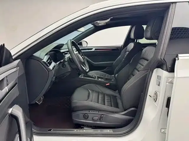 Volkswagen CC — Фото автомобиля 7