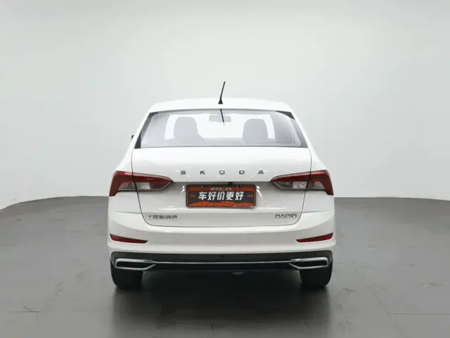Skoda Rapid — Фото автомобиля 4