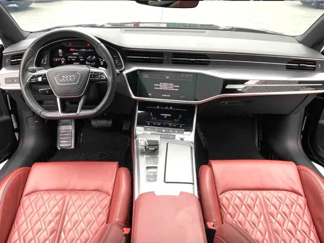 Audi A7L — Фото автомобиля 3