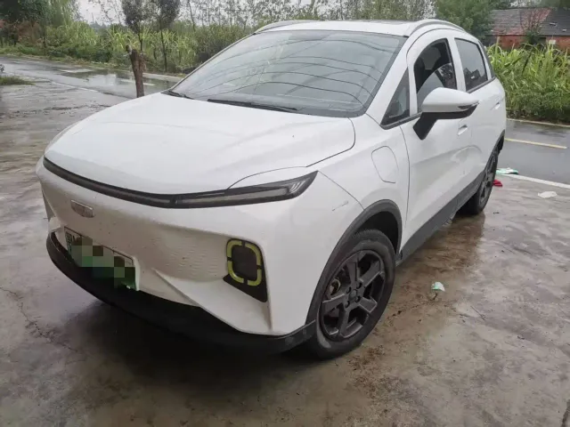 Фотография автомобиля — Geely Geometry E Firefly