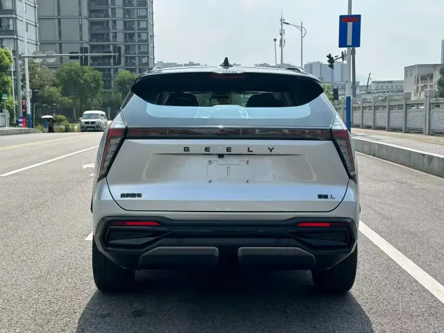 Geely Boyue L — Фото автомобиля 8