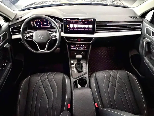 Volkswagen Tiguan L — Фото автомобиля 6