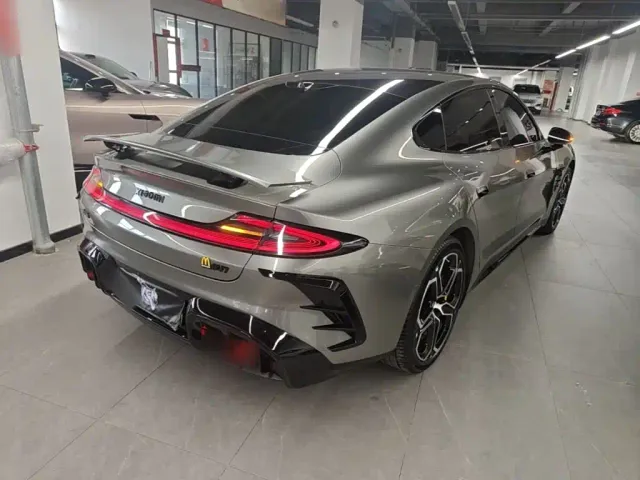 Xiaomi SU7 — Фото автомобиля 6