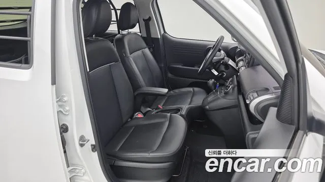Hyundai Casper — Фото автомобиля 11